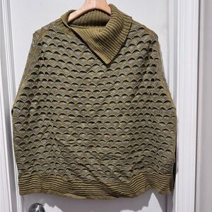 Aine Irish wool sweater poncho, 100% lambswool